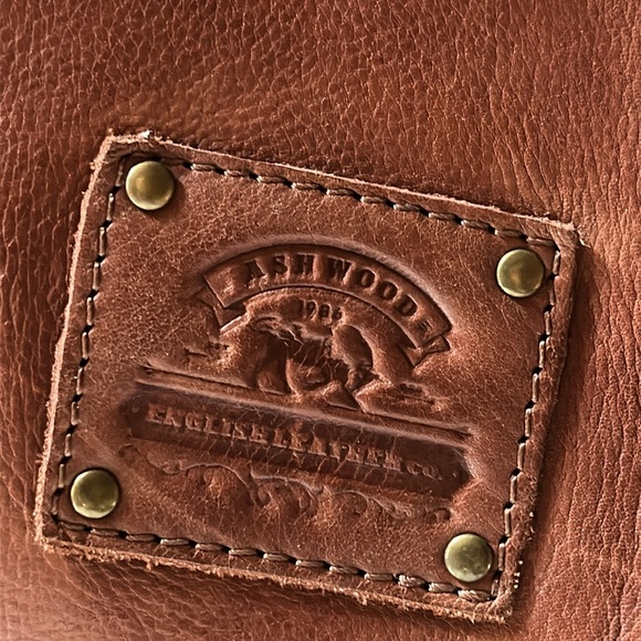 Ashwood Leather Slouchy Bag with Adjustable Strap - Picture 8 of 14